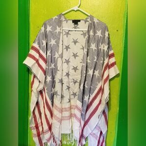 Steve Madden shawl, one size